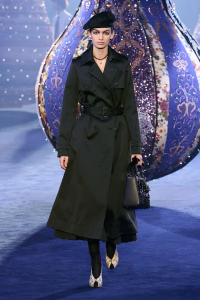 Look 33